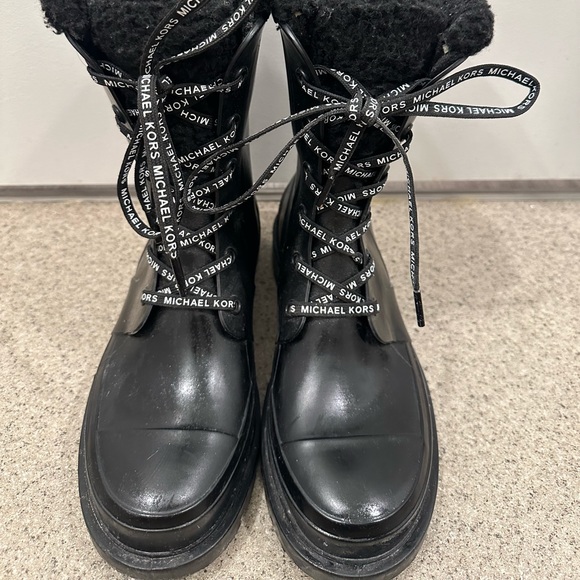 Michael kors rain boots since 9 women’s - Picture 2 of 4